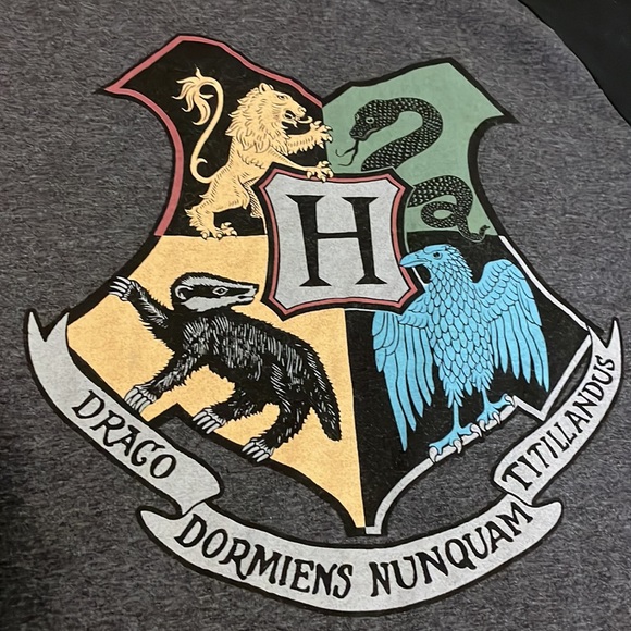Harry Potter 3/4 sleeve top - Picture 2 of 4